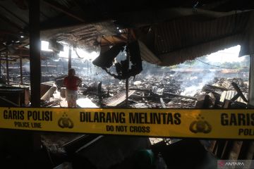 Kebakaran pasar tradisional di Kediri