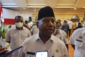 Dominggus Mandacan tak hadiri pelantikan Penjabat Gubernur Papua Barat
