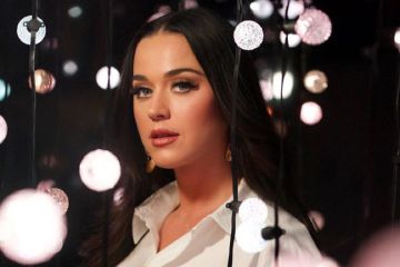 Hoaks! Mata Katy Perry "rusak" efek dari Pfizer
