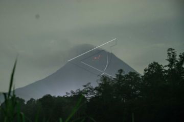 Tinggi kubah lava barat daya Gunung Merapi turun tiga meter