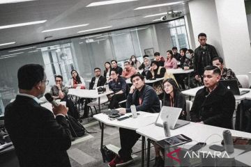 Anies berdiskusi dengan mahasiswa doktoral asal Indonesia di London