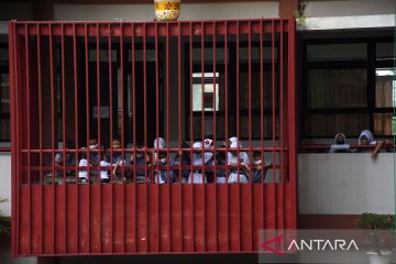 Hari pertama sekolah pascalibur Lebaran