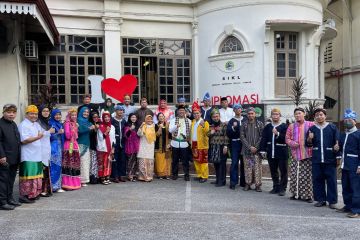 Sekolah Indonesia Kuala Lumpur  gelar upacara Hardiknas