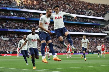 Harry Kane bawa Spurs cetak kemenangan penting atas Arsenal