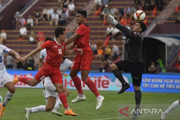 Indonesia hancurkan Filipina 4-0 jaga peluang ke semifinal SEA Games