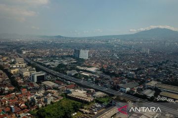 Pembangunan jalan layang Kopo di Bandung