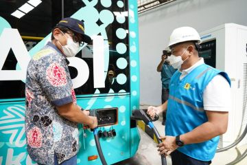 PLN Jakarta suplai 2.500.000 VA untuk isi listrik bus TransJakarta