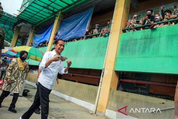 Presiden Joko Widodo kunjungi pasar Cibinong