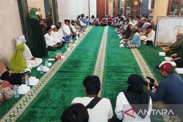 Gubernur Jatim hadiri tahlil doakan korban kecelakaan bus di Surabaya