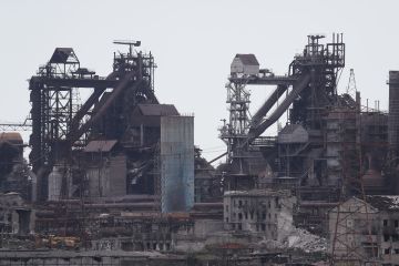 Rusia sebut 694 tentara Ukraina menyerah di pabrik baja Azovstal
