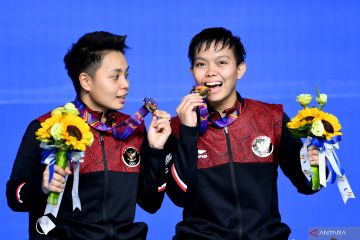 SEA Games Vietnam: Bulu tangkis ganda putri Indonesia sabet medali emas