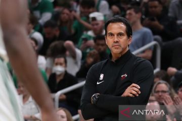 Erik Spoelstra tak mau cari alasan kekalahan Heat di Gim 4