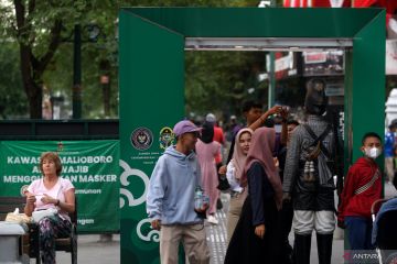 Kemenkes ingatkan tetap waspada sebelum lepas masker di luar ruangan