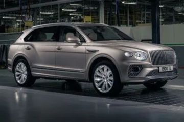 Bentley perkenalkan model Bentayga EWB Azure edisi pertama