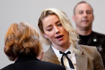 Amber Heard merasa dipermalukan oleh persidangan