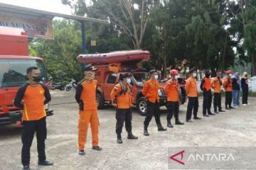 Basarnas Kendari cari anak tenggelam di Sungai Malili Luwu Timur