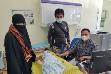 RSUD Arifin Achmad Pekanbaru berhasil operasi kembar siam