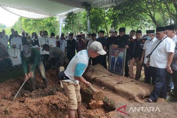 Wakil Ketua DPRD Kota Palembang Azhari Haris meninggal dunia