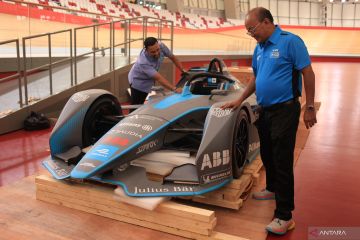 Penukaran akreditasi media peliput Formula E Jakarta baru bisa Jumat