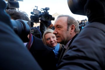 Kevin Spacey didakwa atas pelecehan seksual di Inggris