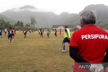 Persipura Jayapura tunggu kepastian sponsor untuk kontrak pemain