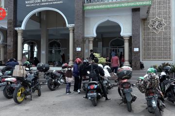 Ketika Masjid bertambah fungsi menjadi rest area pemudik