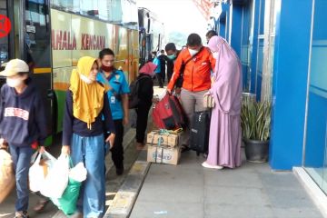 Lonjakan penumpang terminal Pulo Gebang diprediksi hingga 9 Mei