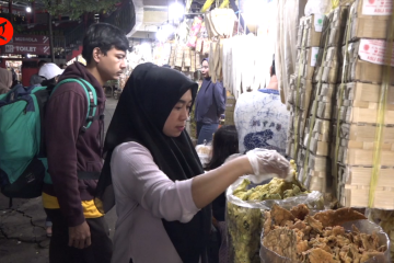 Pendapatan pedagang oleh-oleh di Puncak naik hingga lima kali lipat