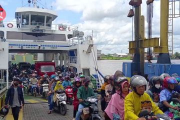 Penumpang feri di Pontianak meningkat 40 persen