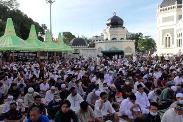 Ribuan jamaah Kota Medan Shalat Id di Masjid Raya Al-Mashun