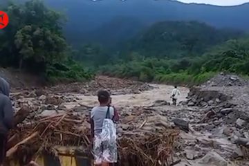 Banjir rendam permukiman 3 distrik di Teluk Wondama Papua Barat