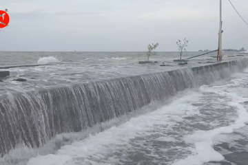 Sejumlah wilayah di Jateng mengalami banjir rob