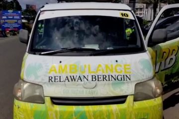 Polisi amankan ambulans berisi wisatawan di Puncak Bogor