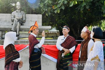 Presiden Jokowi sambangi Taman Renungan Bung Karno di Ende