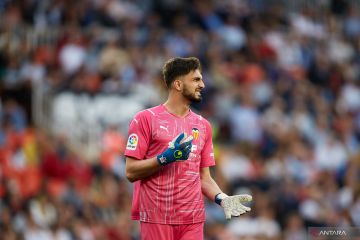 Tottenham Hotspur pantau penjaga gawang Valencia Giorgi Mamardashvili