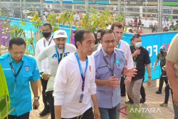 Indonesia Raya berkumandang usai Presiden grid walk di Jakarta E-Prix