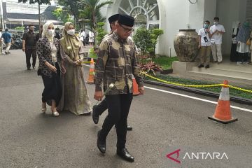 Wali Kota Bogor Bima Arya menyebut Ridwan Kamil luar biasa tabah