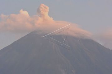 Gunung Semeru masih berstatus siaga