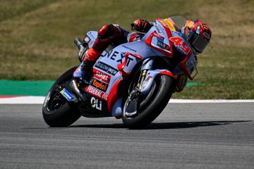 Ban jadi penyebab pebalap Gresini gagal finis di Catalunya