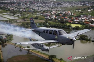 Puspenerbal latihan terbang menggunakan pesawat Bonanza G-36