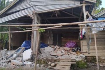 Gempa menyebabkan setidaknya 70 rumah rusak di Mamuju