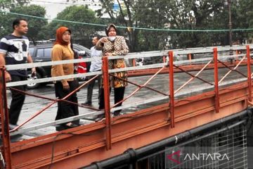 Begandring Soerabaia: Jembatan Peneleh saksi cinta pertama Soekarno
