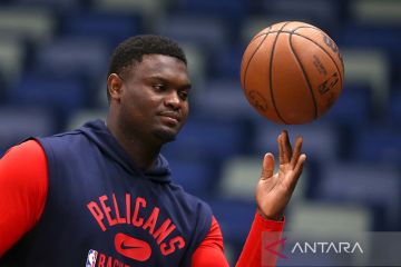 Zion Williamson klaim baik-baik saja setelah pergelangan kaki terkilir