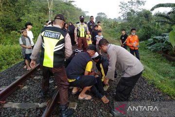 Pemuda tertidur pulas di rel terserempet KA Sukabumi-Cipatat