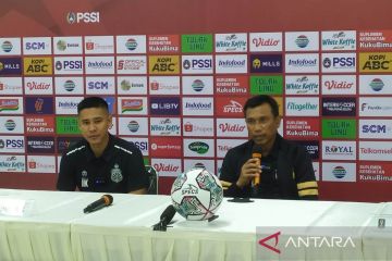 Pelatih Bhayangkara apresiasi pemain maksimalkan kelengahan Persebaya