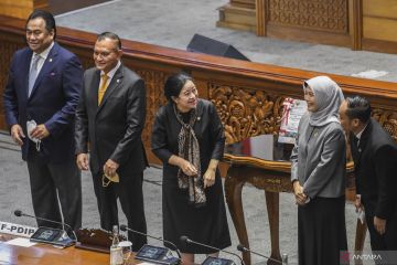 Rapat paripurna DPR ke-25 Masa Persidangan V Tahun 2021-2022