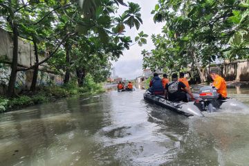 DSDABM Surabaya atasi banjir rob melalui normalisasi saluran