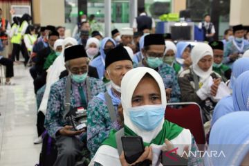 5.370 JCH Embarkasi Solo Jateng telah diberangkatkan ke Tanah Suci