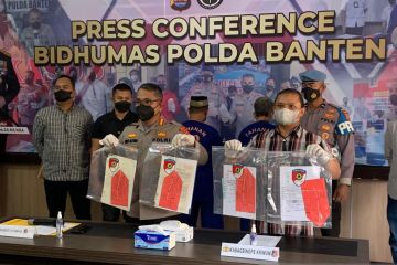Polda Banten menangkap dua tersangka mafia tanah