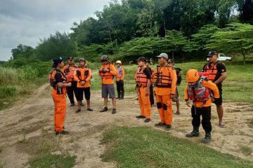 Basarnas turunkan tim cari korban hanyut di Sungai Opak Bantul